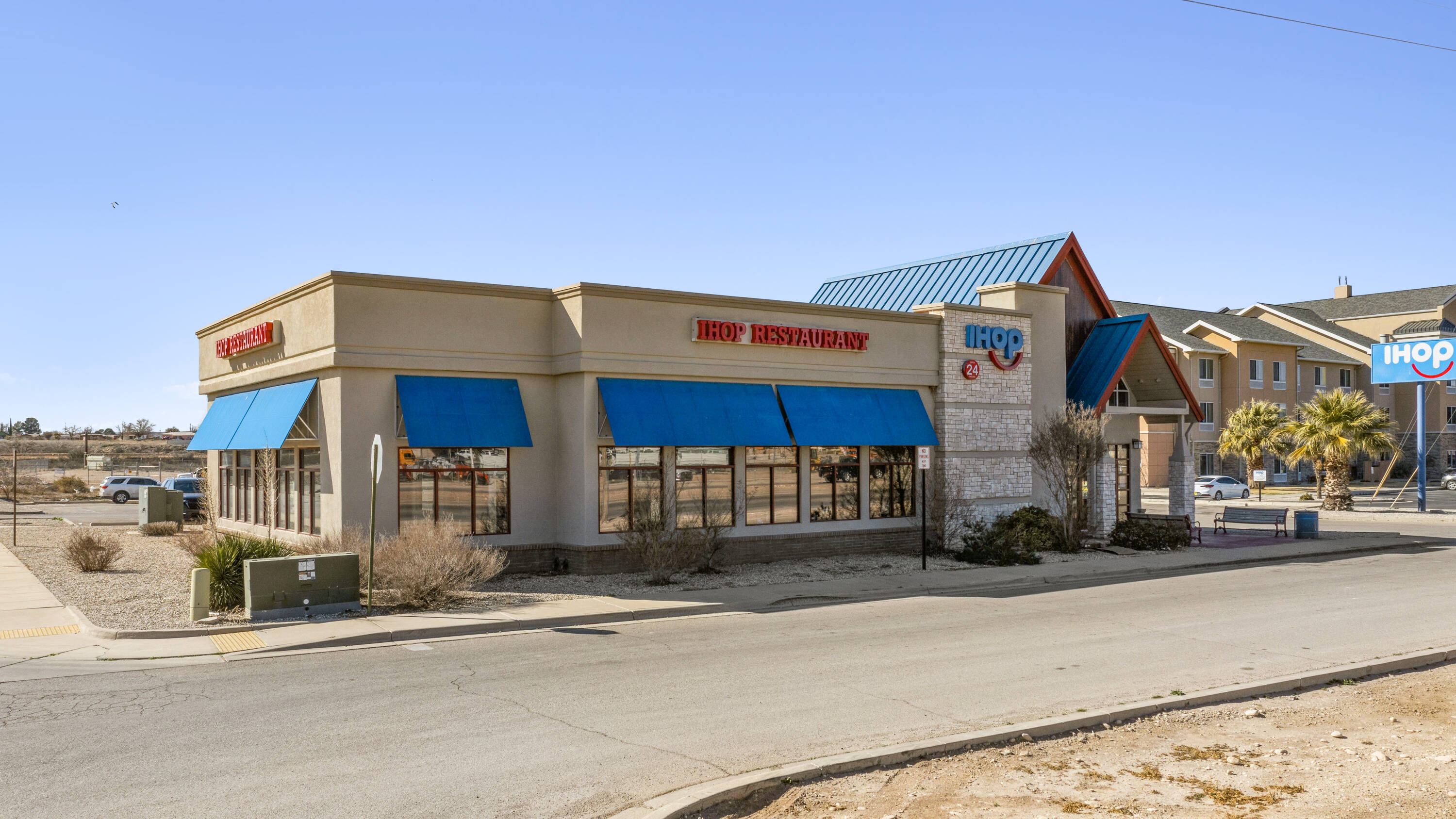 Spectacular single-tenant IHOP in Carlsbad, New Mexico.